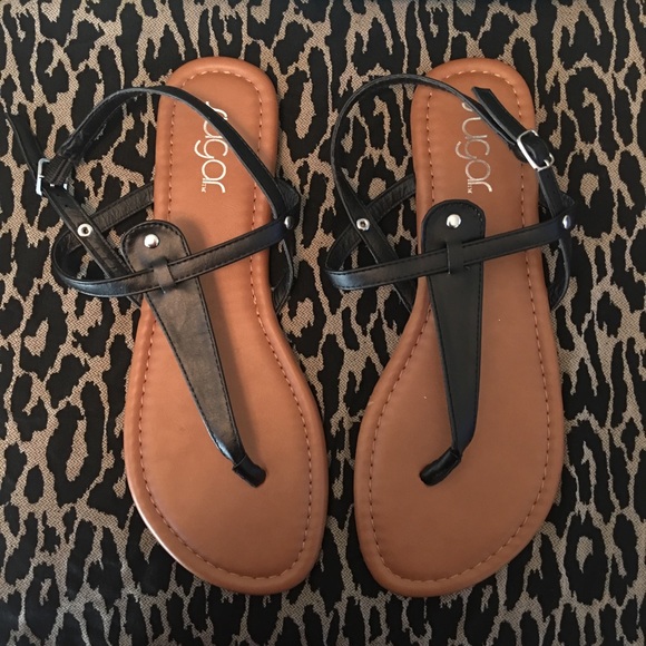 Sandals - Picture 3 of 4